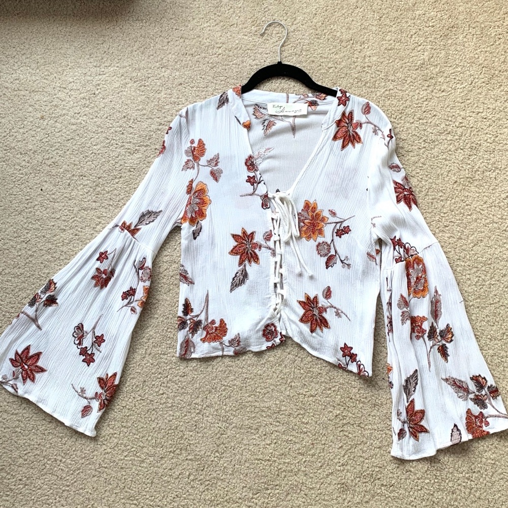 Cropped bell sleeve top
